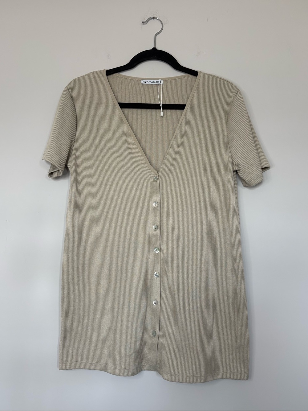 Brand New Zara Sand Tone Button Down Shirt Ribbed V-Neckline Short Sleeved